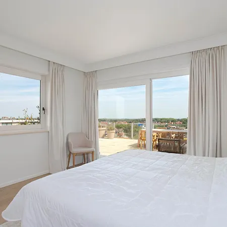 Penthouse Aan Zee - Panoramic View Apartamento De Panne